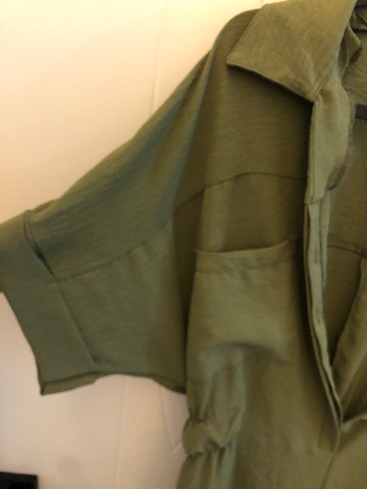 Yeşil Kemerli V Yaka Keten Midi Tulum - Görsel 3