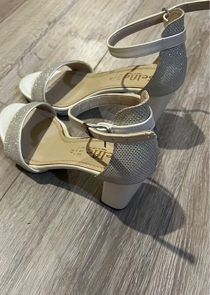 Topuklu ayakkabı - Görsel 3