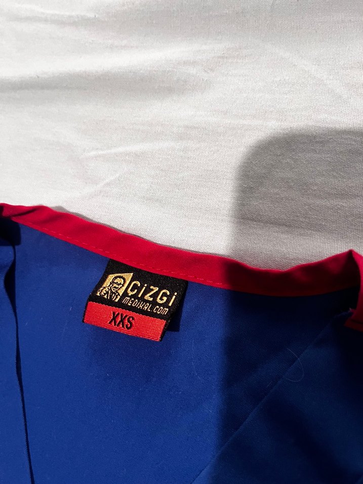 Çizgi Mavi Kısa Kollu V Yaka üniforma - Görsel 2