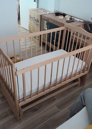 Ahşap Bebek Beşiği