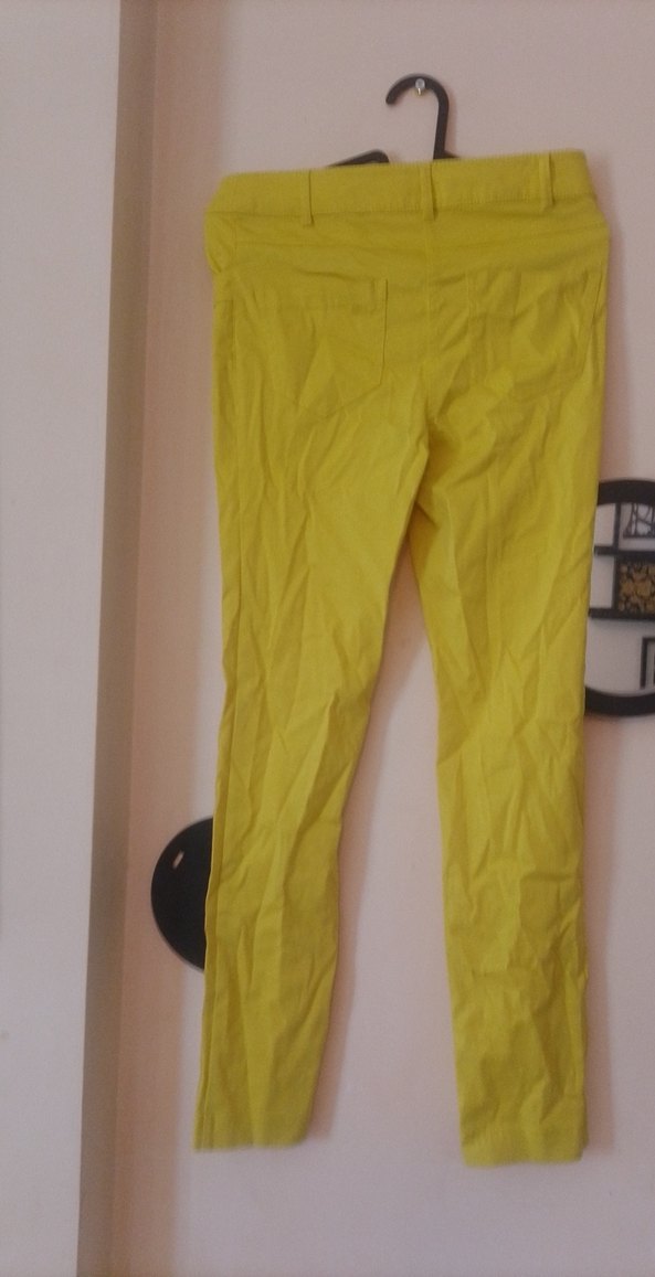 Kadın Sarı Beli Kemerli Dar Kesim Pantolon - Görsel 2