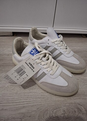 Adidas spor ve günlük ayakkabı sıfır