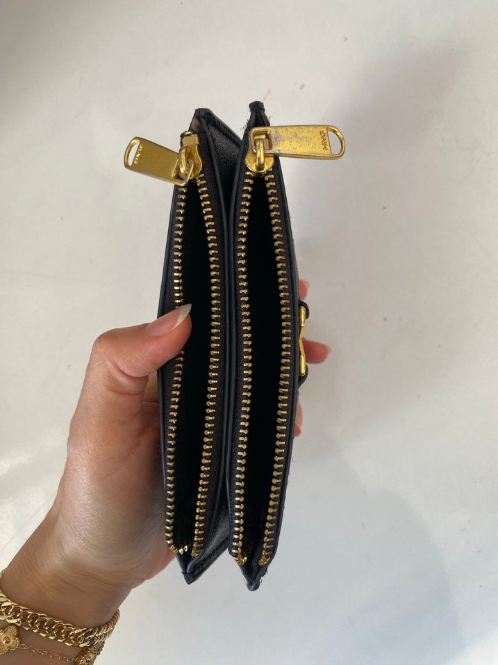 Altın Fermuarlı Siyah Deri Kadın Cüzdan - Görsel 3