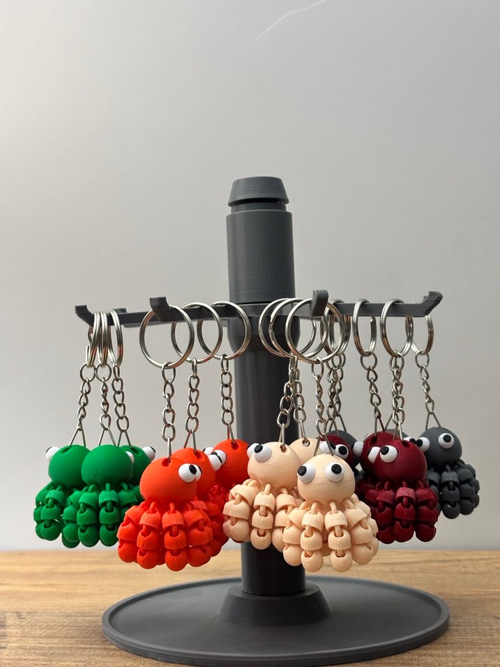 Renkli Zincir Detaylı Hareketli Anahtarlık - Görsel 2