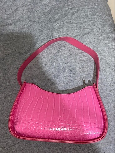 pembe kol çantası