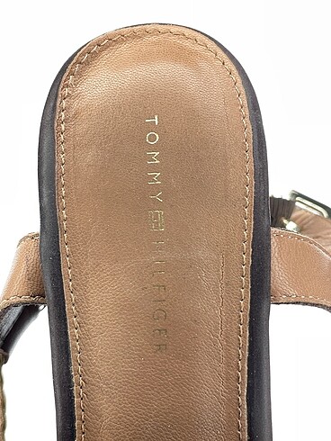 37,5 Beden kahverengi Renk Tommy Hilfiger Dolgu Topuk %70 İndirimli.