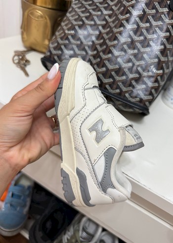 25 Beden beyaz Renk New Balance 550 Gri Beyaz Erkek Çocuk Spor Ayakkabı
