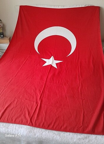 200 LİRA ÇOK BUYUK BAYRAK 