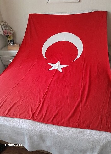 200 LİRA ÇOK BUYUK BAYRAK 