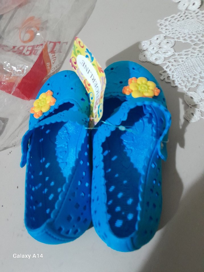 Renkli Erkek Çocuk Terlikleri Velcro - Görsel 2