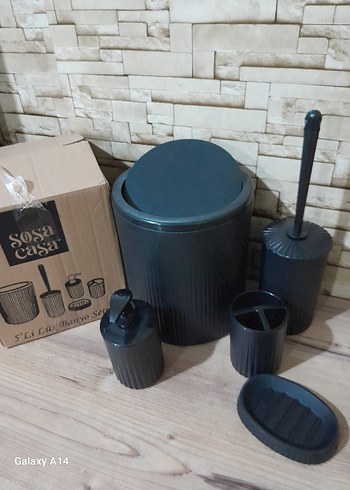 Sosa Casa Siyah Banyo Seti