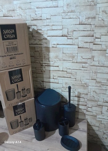 Beden Sosa Casa Siyah Banyo Seti