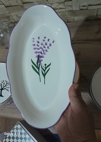 Beden 400 LİRA SIFIR TAM 10 PARÇA SERAMIK TABAK VE SERVİS TAKIMLARI