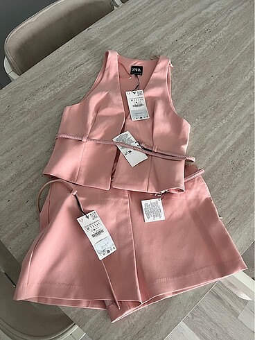 Zara yelek şort takım