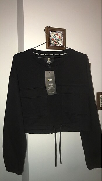 Sweatshirt