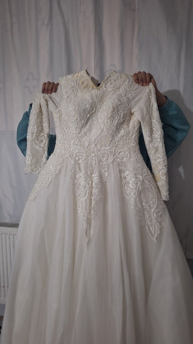 Uzun Kollu Vintage Prenses Gelinlik - Görsel 3