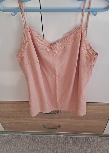 Dantel Detaylı Pembe Keten Askılı Bluz