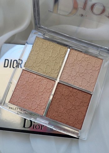 Dior 4 Renk Açık Tonlu aydınlatıcı