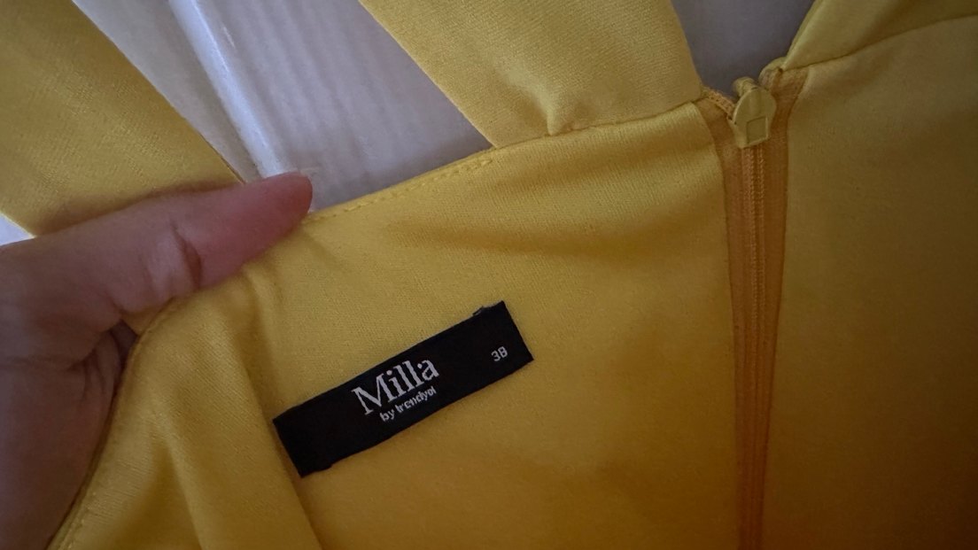 Sarı V Yakalı Uzun Abiye Elbise - Görsel 4