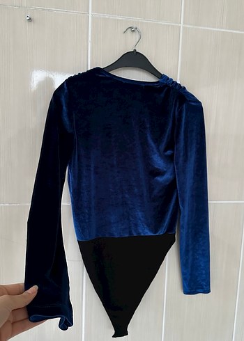 Lacivert Süet V Yaka Drapeli Kadın Bluz - Görsel 3