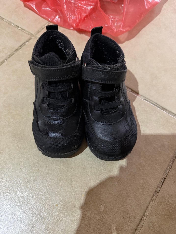 Ürün tertemiz sadece bilek kısmı biraz tiftiklenmiş okadar - Görsel 3