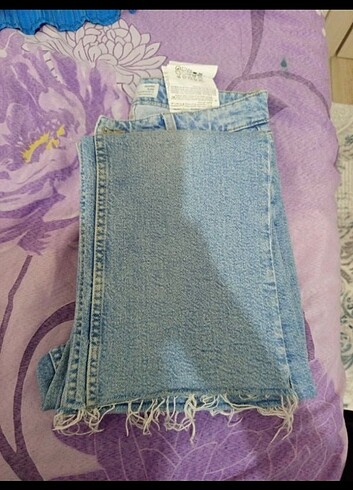 38 Beden mavi Renk Bershka pantolon 