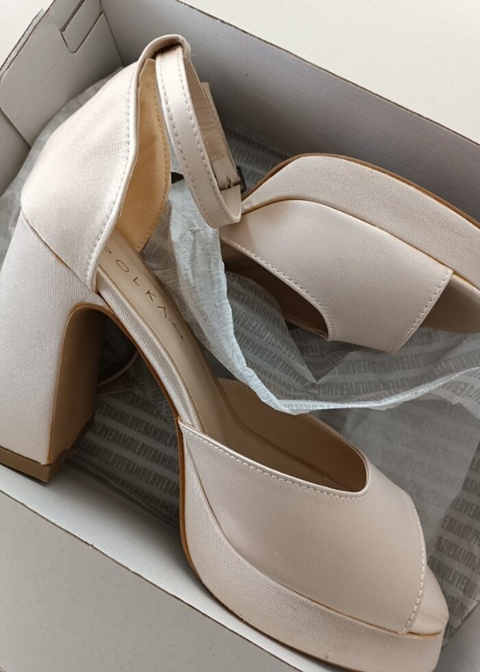 Yüksek topuklu ayakkabı - Görsel 3