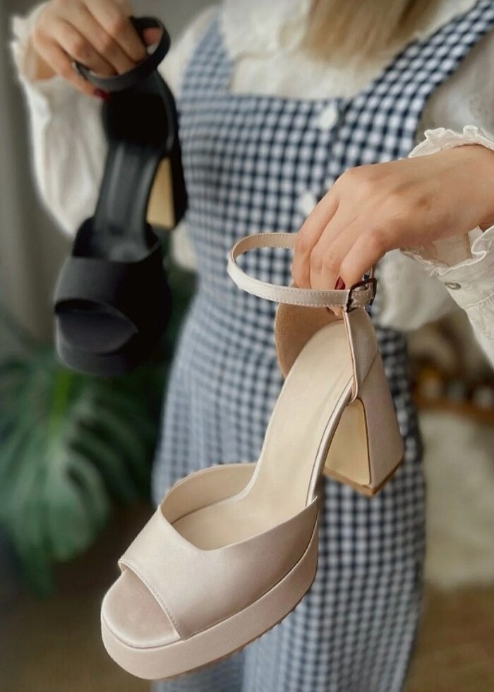 Yüksek topuklu ayakkabı - Görsel 5