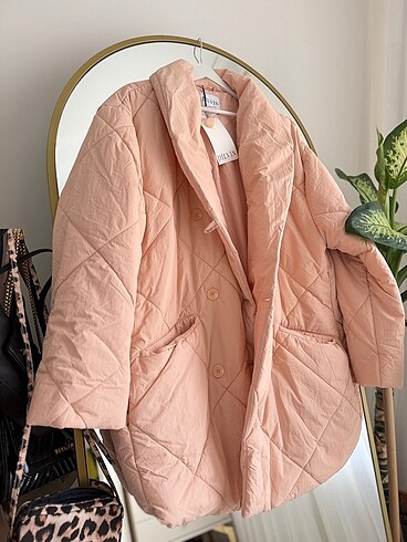 Dilvin pinterest kapitoneli mont