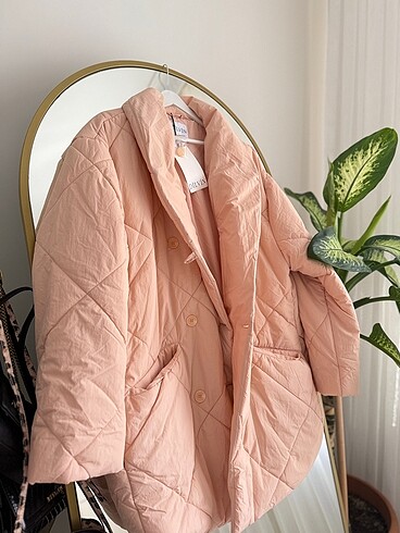 38 Beden Dilvin pinterest kapitoneli mont