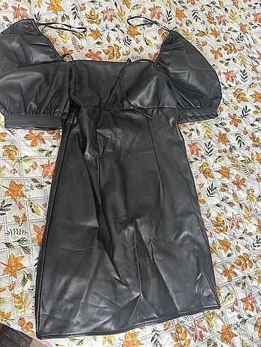 H&M Deri elbise