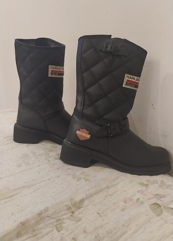 39 Beden Harley Davidson kadın bot
