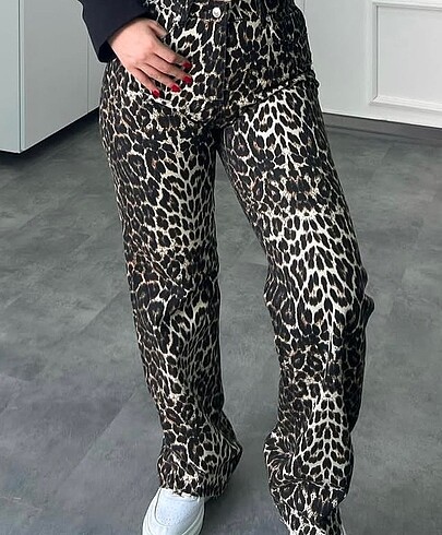 42 Beden kahverengi Renk Leopar desen pantalon