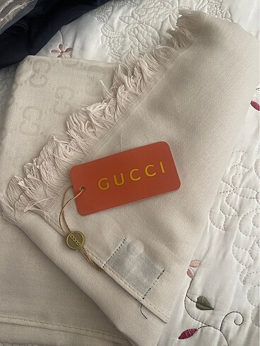 Gucci Etiketli hiç kullanılmadı