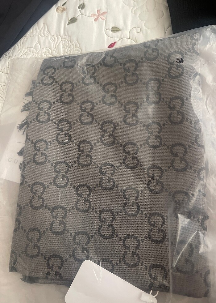 Gucci şal - Görsel 2