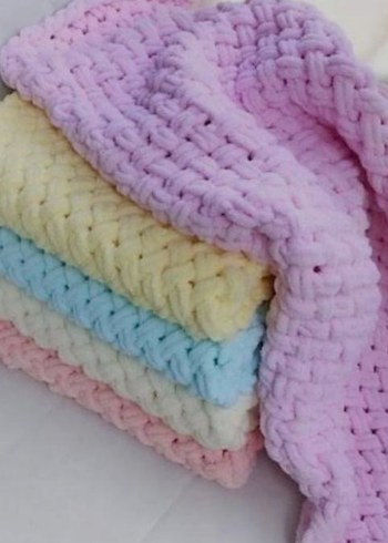 Çocuklar için Nakışlı Pastel Örgü Battaniye - Görsel 2