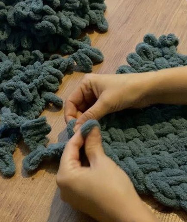 Mavi Örgülü Kalp Detaylı atkı - Görsel 2