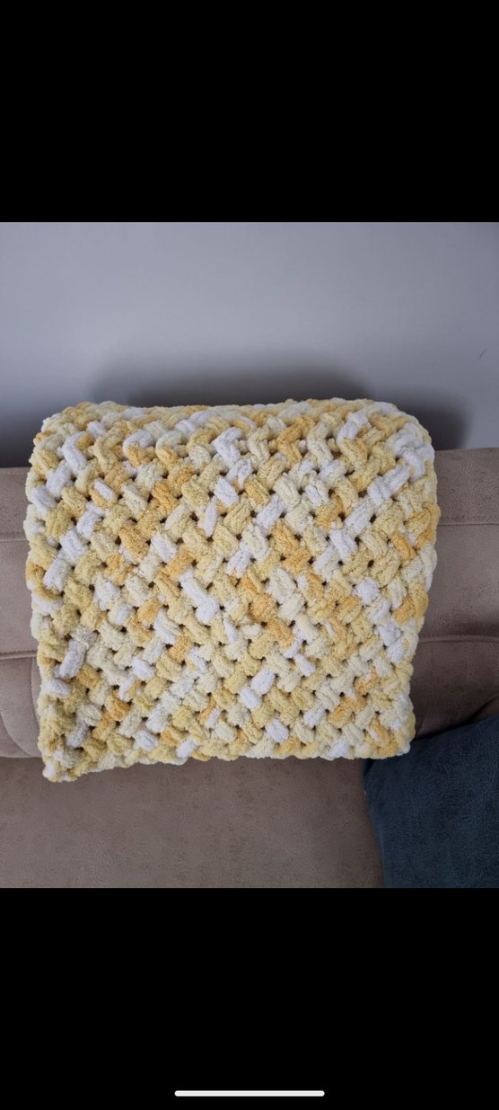 Sarı Örgü Çocuk Battaniyesi - Görsel 4