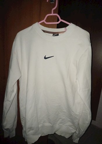 Nike Beyaz Uzun Kollu Nike Basic Sweatshirt