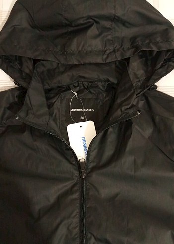 Lcw - Siyah Fermuarlı Kadın Yağmurluk - Görsel 2