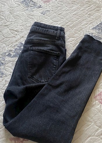 Diğer Düğmeli Gri Batik Desenli Rahat Kesim Kadın Jean