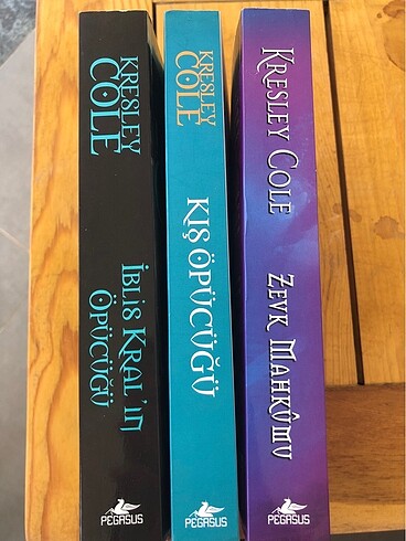 KRESLEY COLE- VAMPİR KRALLIK SERİSİ