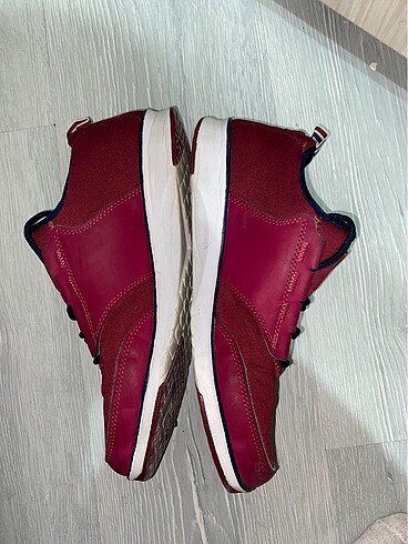 39 Beden bordo Renk Orijinal lacoste ayakkabı