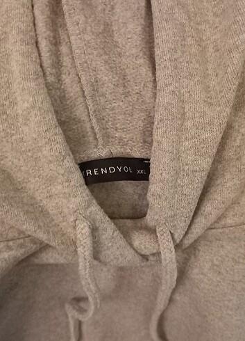 Gri renk kapsonlu sweat 