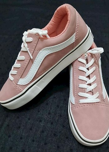 Pembe Bağcıklı Kadın Spor Ayakkabı