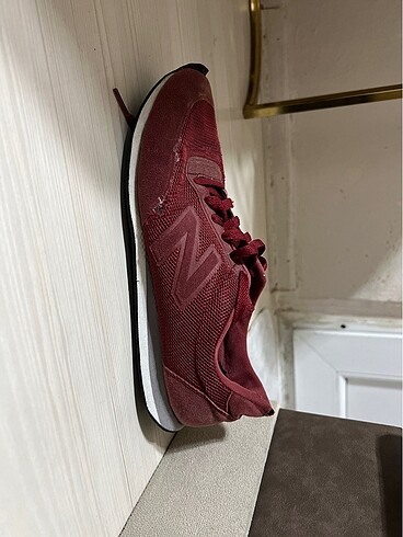Kırmızı new balance