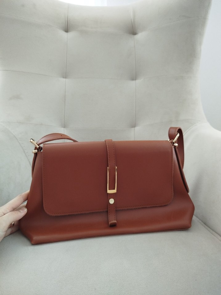 Kahverengi Deri Tokalı Kadın Çanta - Görsel 2