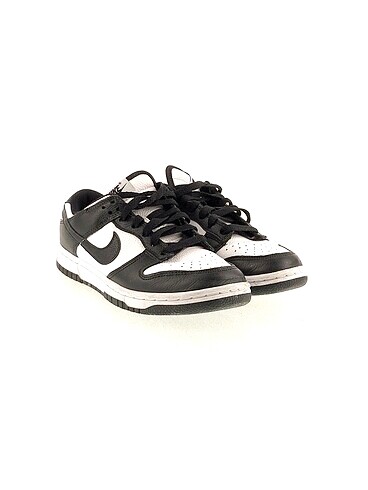 Nike Nike Spor Ayakkabı %70 İndirimli.