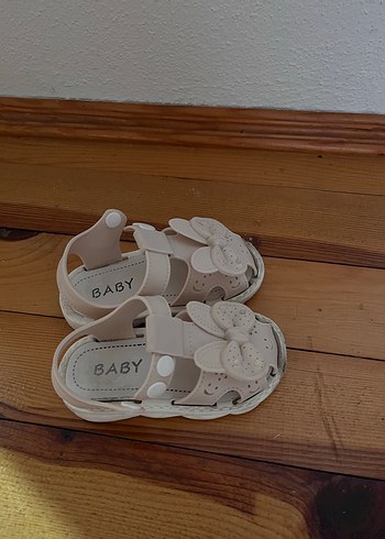 Kız Çocuk Beyaz Fiyonklu Sandalet - Görsel 3