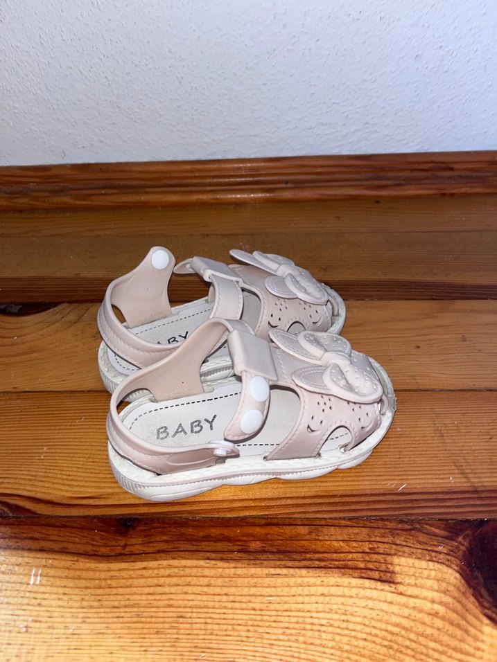 Kız Çocuk Beyaz Fiyonklu Sandalet - Görsel 2